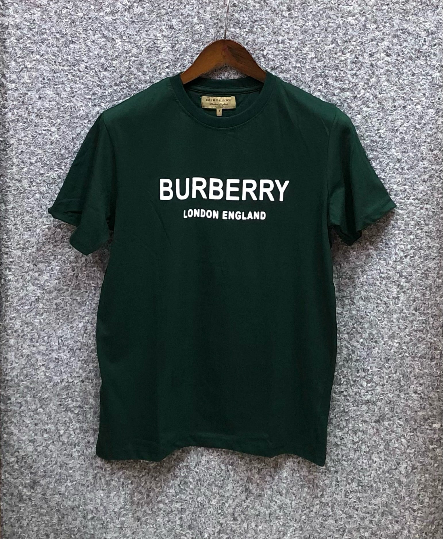 Burberry Tshirt 190 – Green | Men's Tee – Shirtology