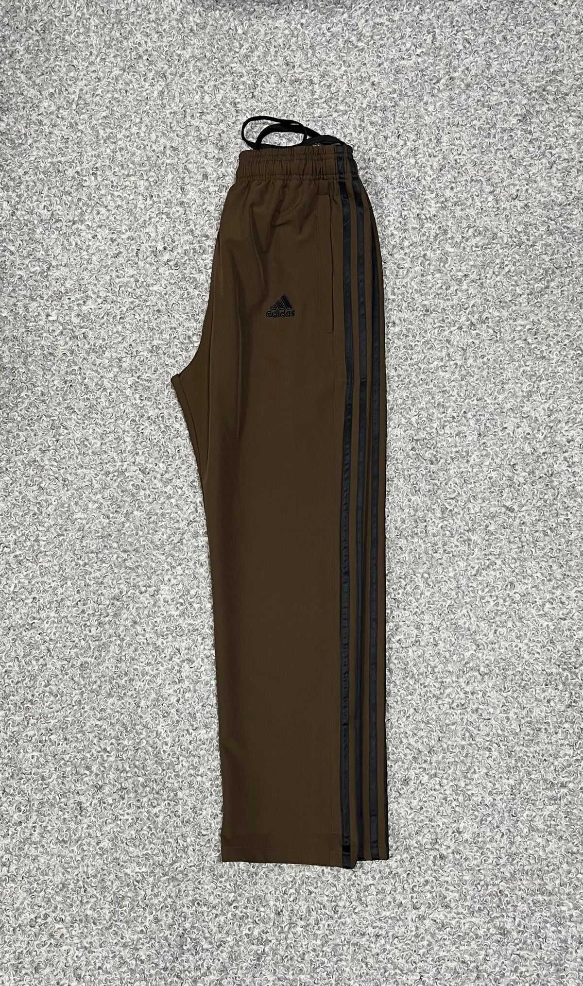 Performance Three-Stripe Full Begi Style Track Pants Khaki & Black