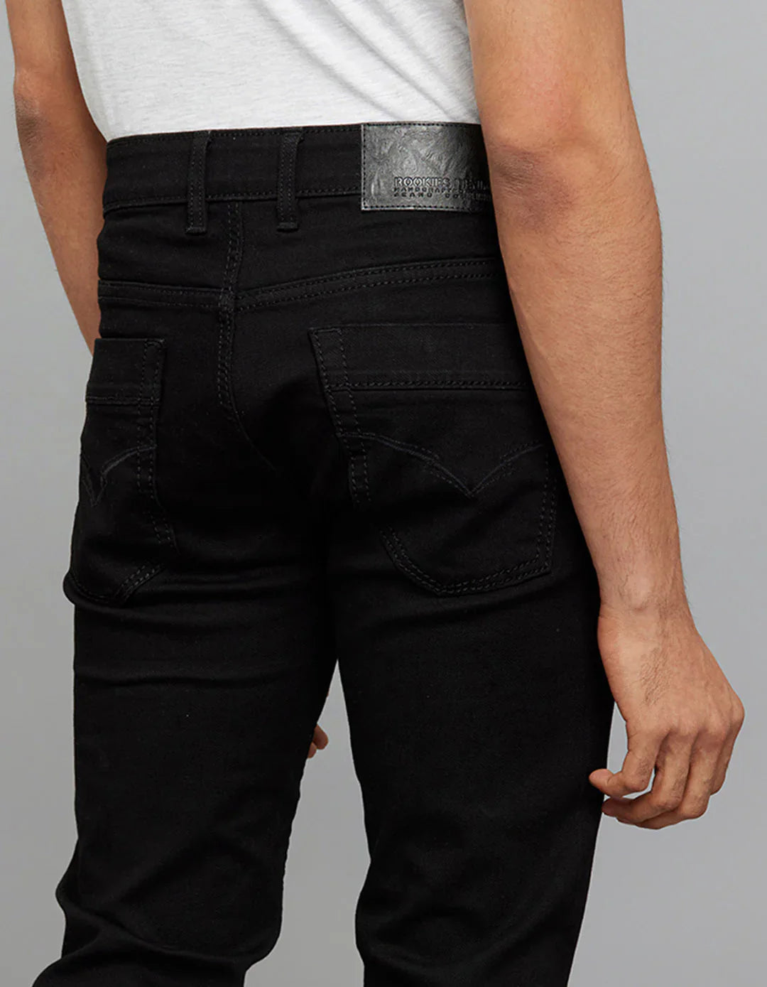 Black 5 Pocket Mid-Rise Slim Straight Fit Stretch Jeans RJ6309