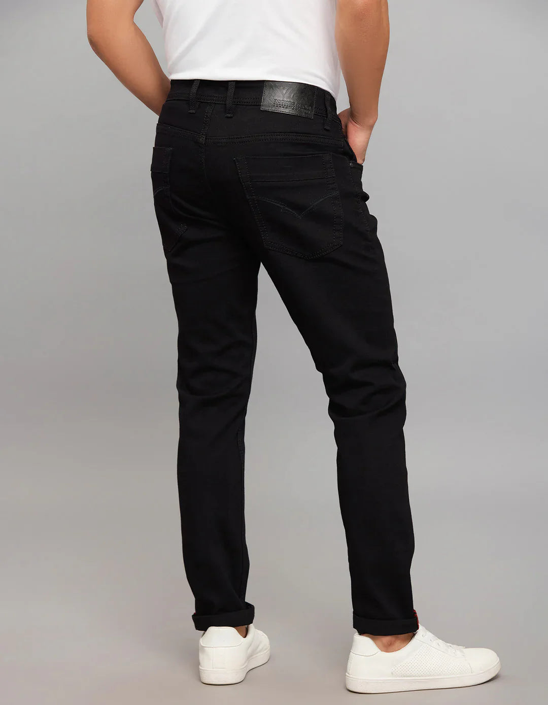 Black 5 Pocket Low-Rise Tapered Ankle Length Stretch Jeans RJ6282