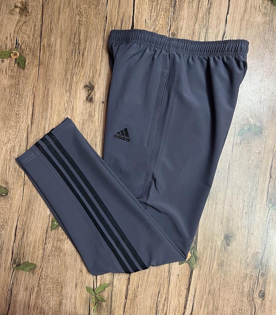 Performance Three-Stripe Half Style Track Pants Ash Black